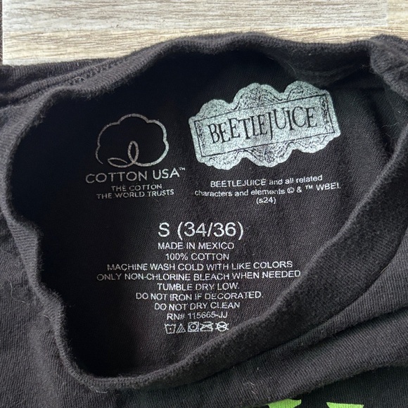 Black Beetlejuice Graphic T-Shirt - Picture 2 of 4